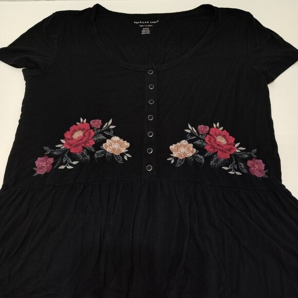 American Eagle Soft & Sexy Embroidered Floral Knit Top Medium Button Front Flowy - Picture 4 of 6